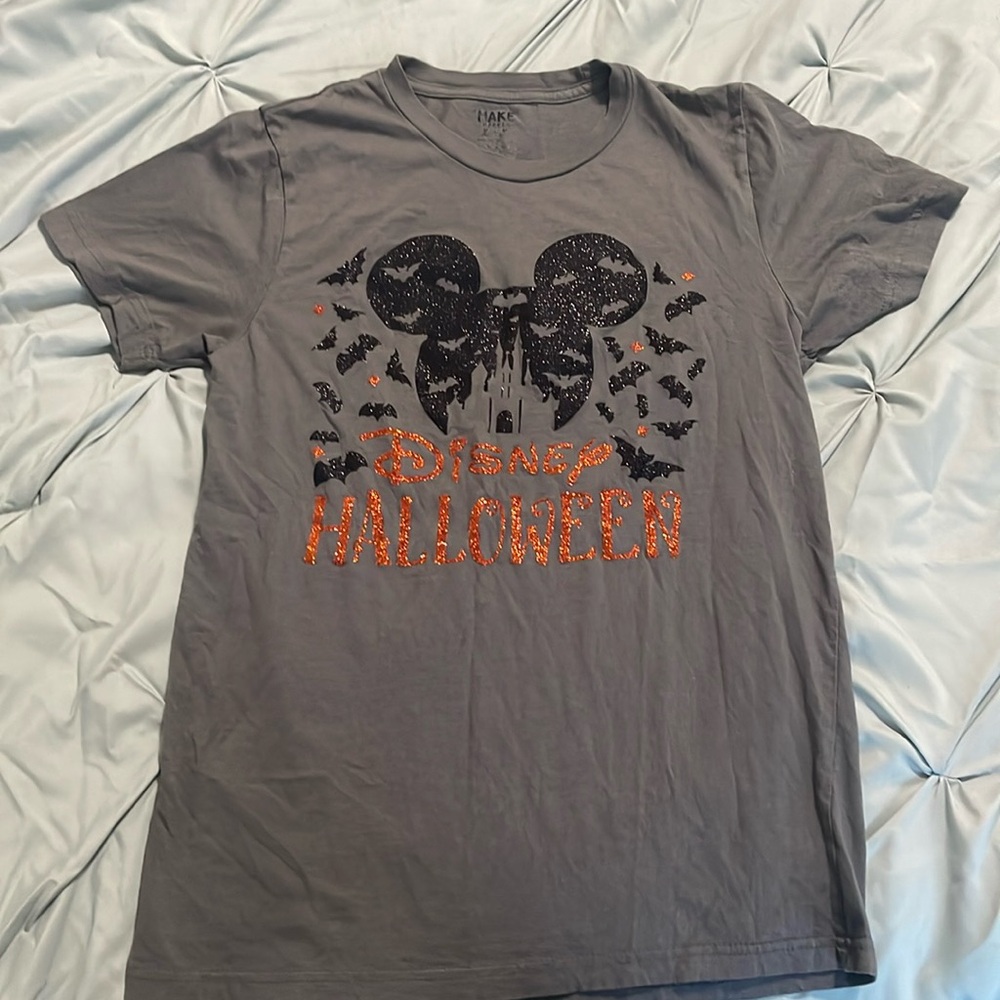 Girls medium Disney Halloween T-shirt